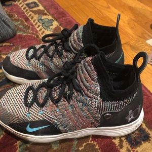 Nike KD11 Boys youth 6 Excellent condition